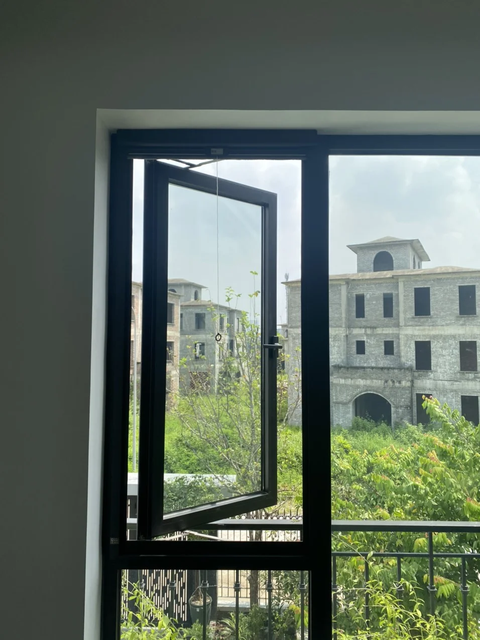 Cửa lưới chống muỗi Hòa Bình