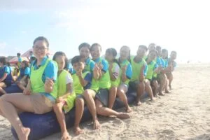 Cán bộ công nhân viên công ty tham gia team building