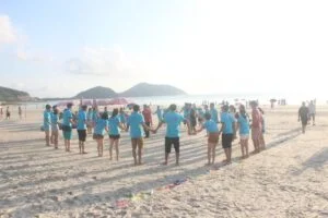 Cán bộ công nhân viên công ty tham gia team building