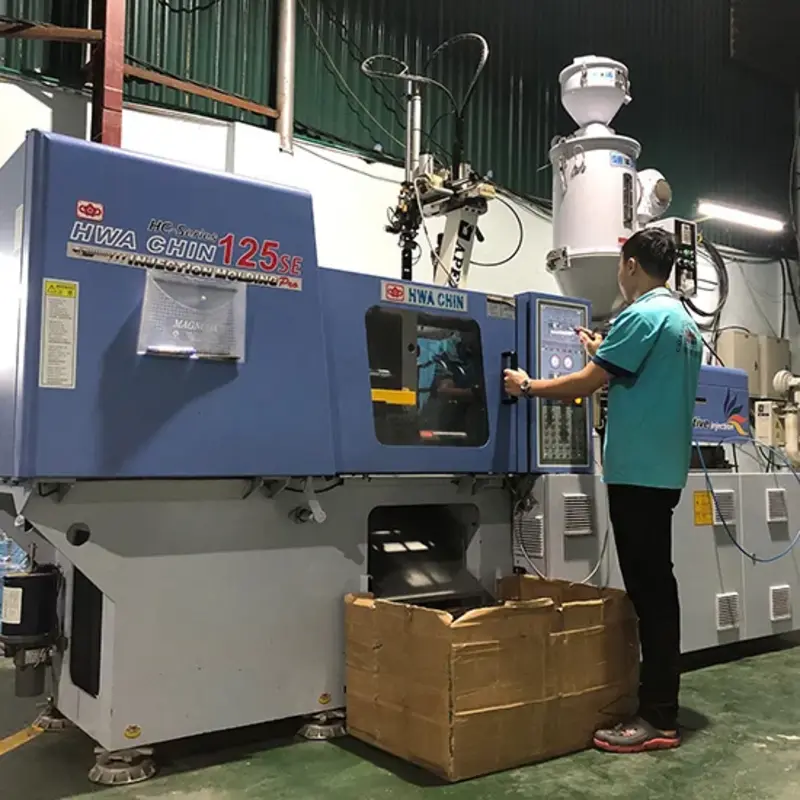 Máy ép nhựa 125 tấn Hwa chin