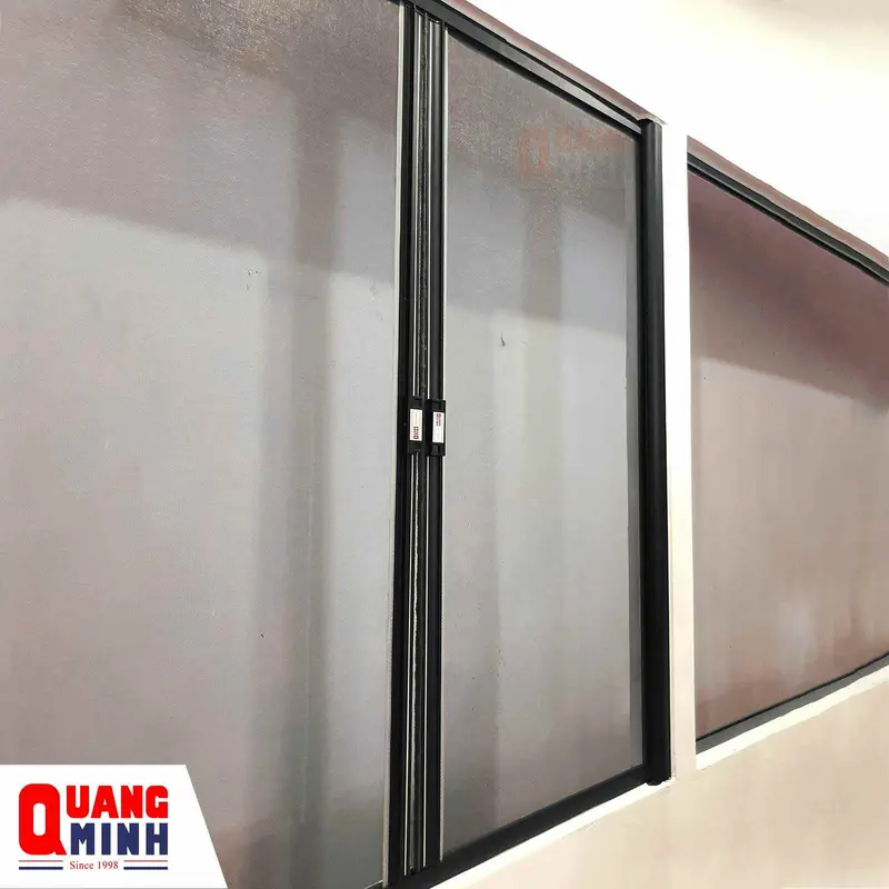 Quang Minh thi công, lắp đặt cửa lưới chống muỗi