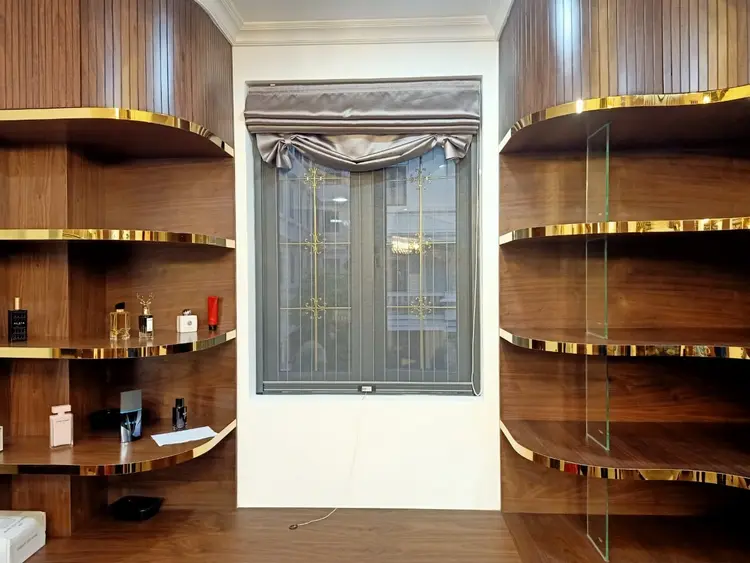 Cửa lưới chống muỗi tự cuốn dọc LUX SCREEN