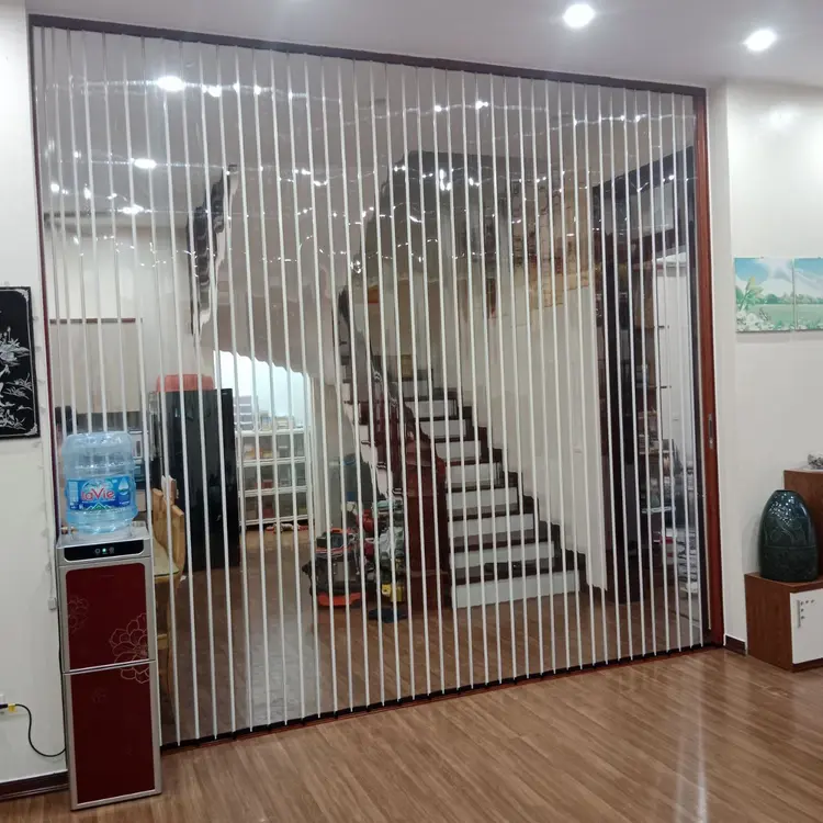 Cửa nhựa lá xếp có công dụng tuyệt vời trong việc ngăn nhiệt và côn trùng