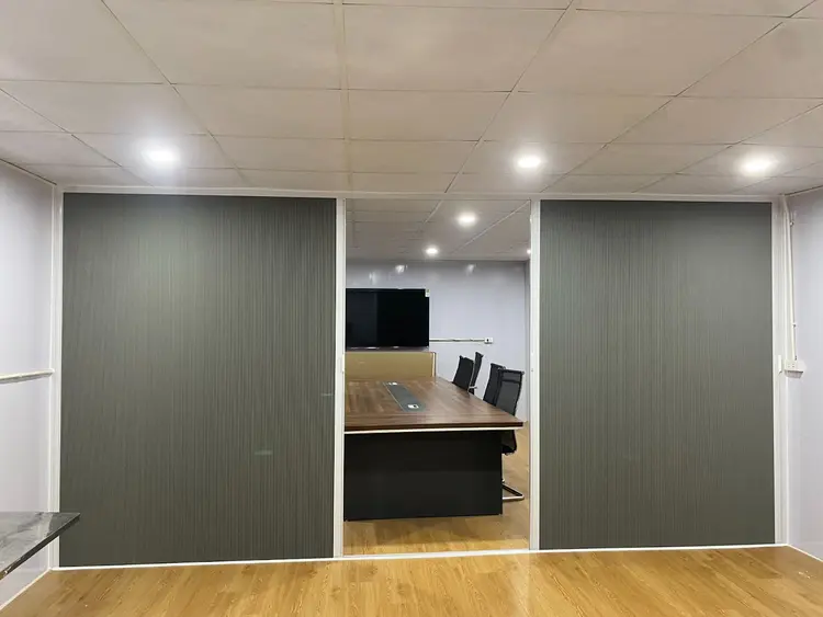 Cửa vách ngăn phòng rèm tổ ong có thiết kế hiện đại