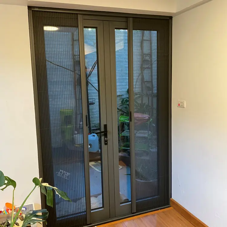 Cửa xếp lắp đặt ở vị trí cửa ra vào