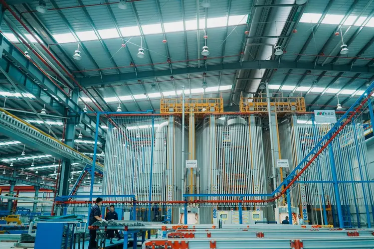 Nhà máy nhôm Đông Á với quy mô hàng đầu Đông Nam Á - đối tác của Quang Minh