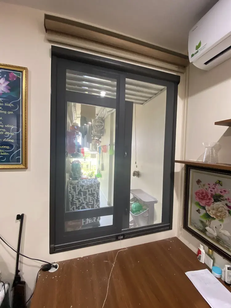 Cửa lưới chống côn trùng Đồng Nai: Thi công cửa lưới chống muỗi tự cuốn Công trình: Phường An Bình, TP. Biên Hòa, Thời gian hoàn thành : ngày 22 tháng 03 năm 2021