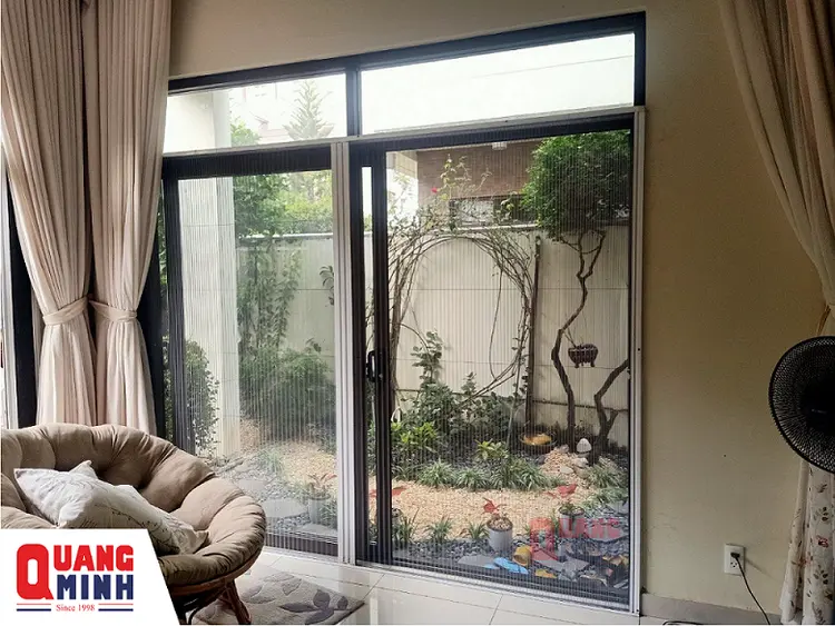 Cửa lưới chống muỗi Quang Minh đảm bảo tầm nhìn thoáng đãng