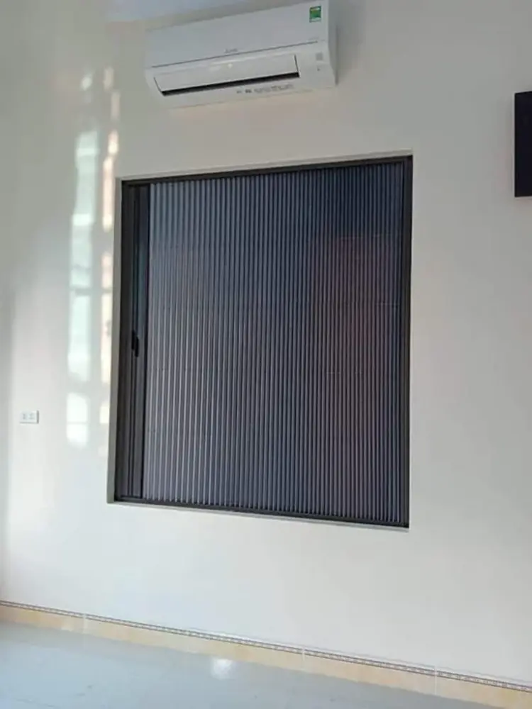 Cửa lưới chống muỗi Vũng Tàu – Mẫu cửa xếp rèm Địa chỉ: Ấp Đông – Xã Long Phước – TP. Bà Rịa – Bà Rịa Vũng Tàu Thời gian hoàn thành: 21/02/2020