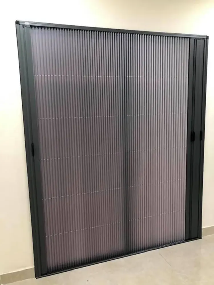 Cửa lưới chống muỗi Vũng Tàu – Mẫu cửa xếp rèm Địa chỉ: Ấp Đông – Xã Long Phước – TP. Bà Rịa – Bà Rịa Vũng Tàu Thời gian hoàn thành: 21/02/2020