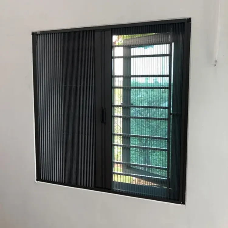 Hạng mục: Cửa 2 trong 1 Công trình: Nhà tư gia, Nguyễn Thái Học, TP. Quy Nhơn, Tỉnh Bình Định Khách hàng: Chị Trương Thị Mai