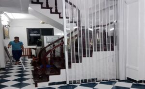 Hình ảnh thi công cửa xếp lá nhựa