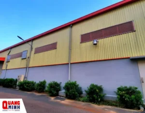 Với cửa được lắp đặt ở khu công nghiệp