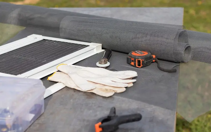 cách làm cửa lưới chống muỗi tự cuốn